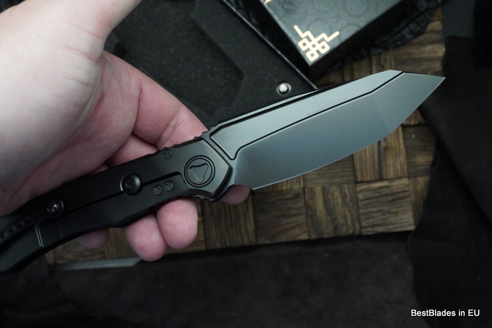 Microtech ANAX Titanium DLC Tanto M390 & Carbon Fiber Inlay 191C-1DLCTCFITI - 2