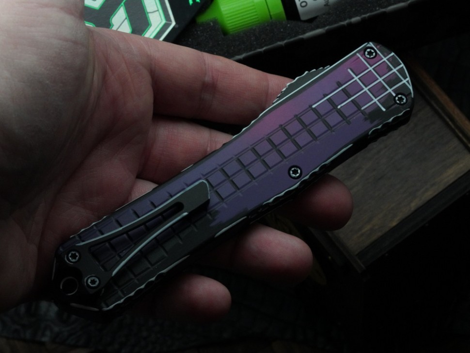 Heretic Knives Manticore X Cel Shade Purple Frag Handle w/ Recurve MagnaCut Exclusive H033F-CS-PU