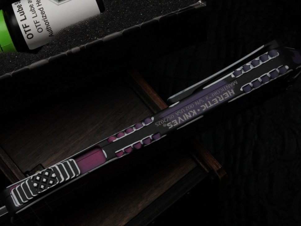 Heretic Knives Manticore X Cel Shade Purple Frag Handle w/ Recurve MagnaCut Exclusive H033F-CS-PU