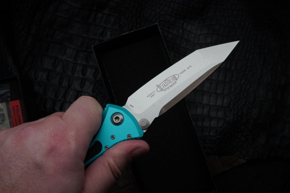 Microtech Socom Elite T/E Manual Turquoise Handles w/ Stonewash Tanto 161-10TQ