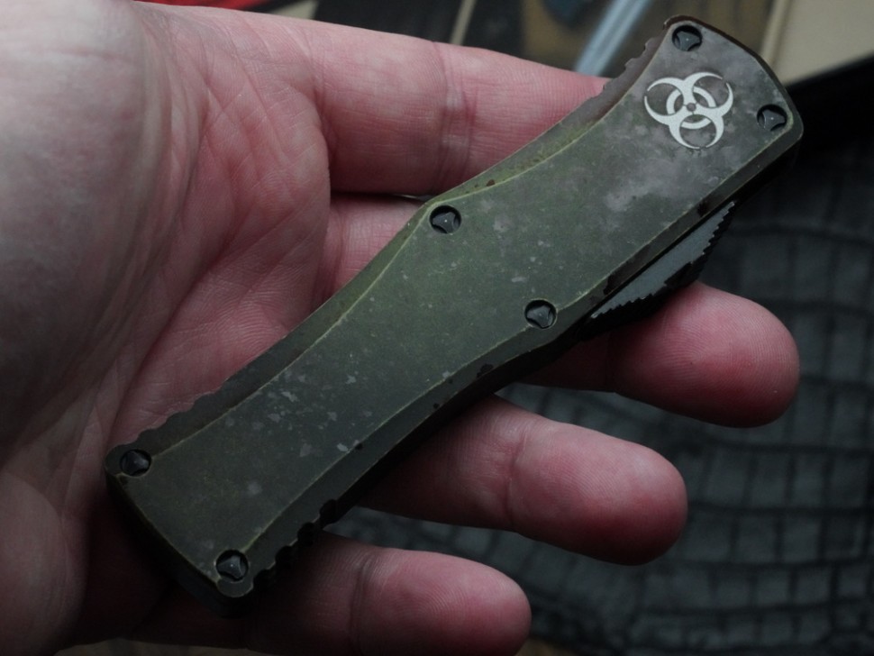 Microtech Hera Double Edge Outbreak Signature Series 702-1OBDS