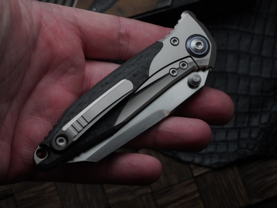 Discontinued Microtech Knives Socom Bravo Mini Warcom Hand Satin w/ Blue Ti Pivot Collars & Carbon Fiber Scales 263M-4CFTI