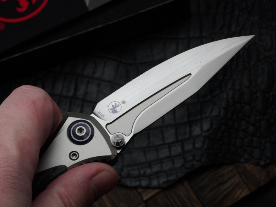 Discontinued Microtech Knives Socom Bravo Mini Spear Point Hand Satin w/ Blue Ti Pivot Collars & Carbon Fiber Scales 262M-4CFTI