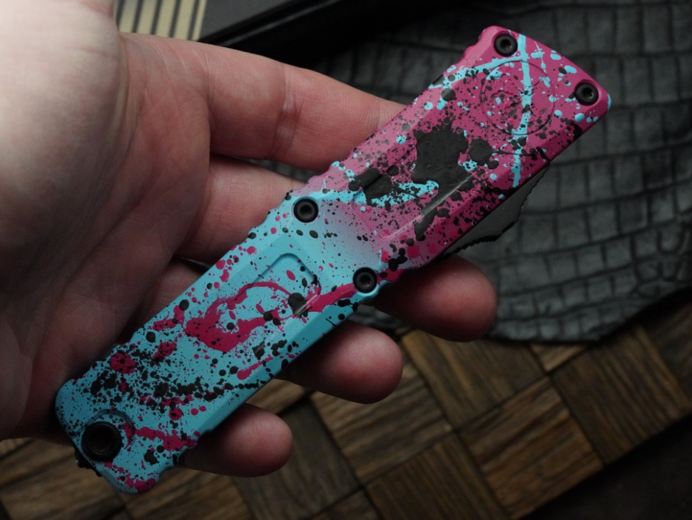 Microtech Knives Combat Troodon Gen III D/E Light Blue/Pink Splatter Signature Series 1142-1LBPKBKSPLS