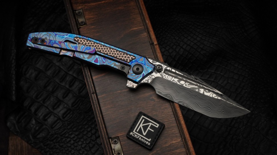 CKF/Rassenti Snafu-4 M FULL-DRESS (Damasteel, ZircuTi, Superconductor)