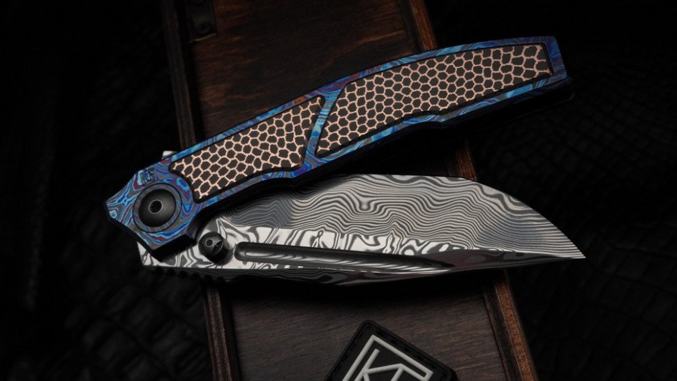 CKF/Rassenti Snafu-4 M FULL-DRESS (Damasteel, ZircuTi, Superconductor)