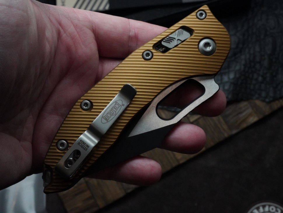 Microtech Knives Manual Stitch RAM LOK Fluted Aluminum Tan Standard & Black M390MK 169RL-1FLTA