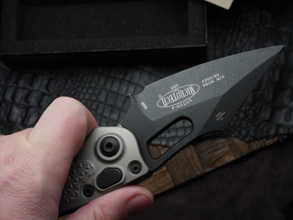 Microtech Borka Stitch Single Edge Apocalyptic Black w/ Natural Clear Handles 169-1APNC