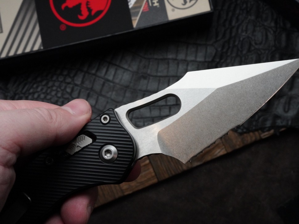 Microtech Knives Manual Stitch RAM LOK Fluted Black Aluminum & Partial Serrated M390MK 169RL-11FL