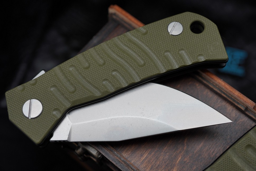 CKF Echo Um GREEN (S35VN, G10, Konygin Design)