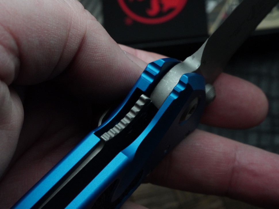 Microtech Socom Elite Auto Blue Handles w/ S/E Apocalyptic 160-10APBL