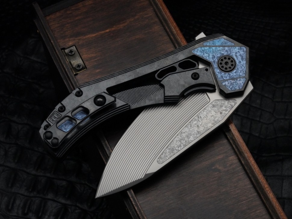 CKF/Wullumsen Gozer (M398 62,5HRC, CrystalTi blue)