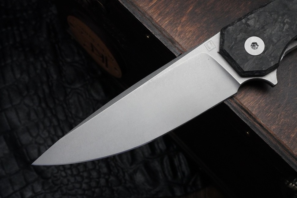 Uldanov R1 custom knife #65 (Magnacut, Ti, CF)