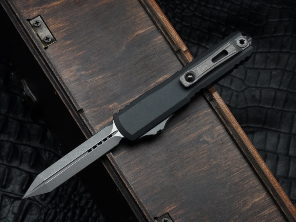 Microtech UTX-70 Gen IV w/ Black Handle & Apocalyptic Spartan M390MK 12494-10AP