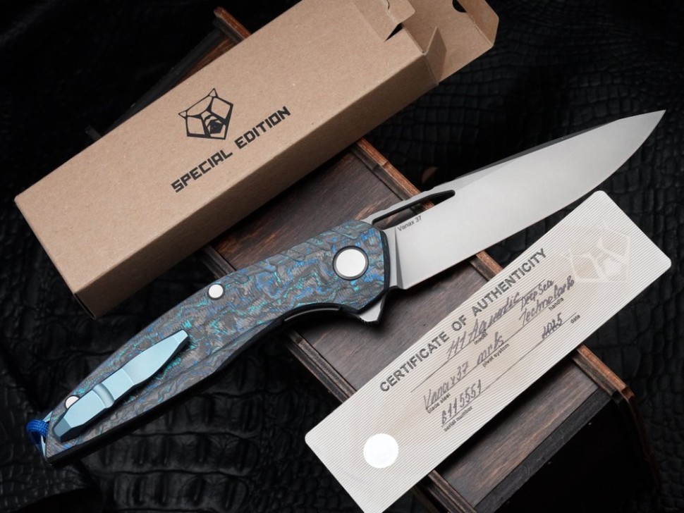 111 Aquatic - "Deep Sea" TechnoCarbo Handle - Vanax37 Blade - MRBS