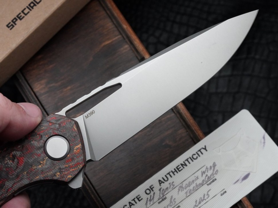 111 Aquatic - "Phoenix Wing" TechnoCarbo Handle - M390 Blade - MRBS