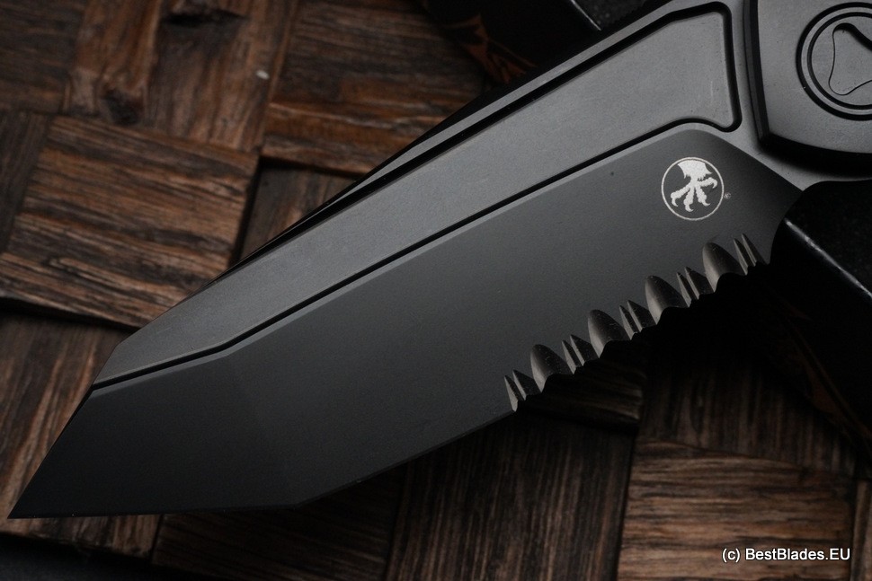 Microtech ANAX Titanium DLC Tanto Partial Serrated M390 & Carbon Fiber Inlay 191C-2DLCTCFITI