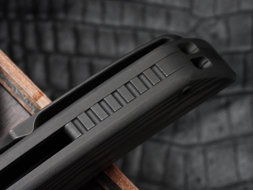 Poikilo Blade Tuna Standard 1 w/ Woodgrain Carbon Fiber Handles & Dark Stonewash M398