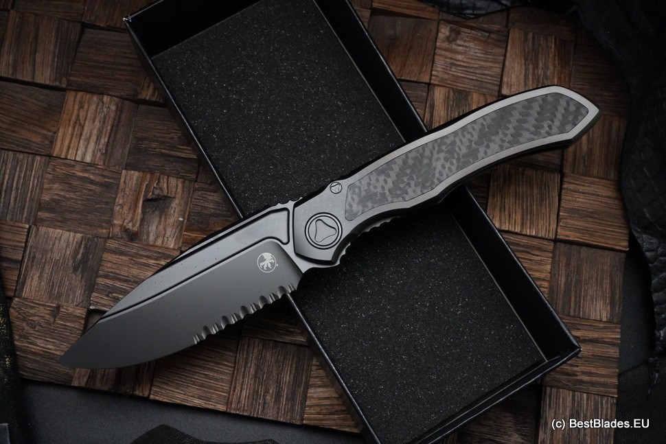 Microtech ANAX Titanium DLC Drop Point M390 Partial Serrated & Carbon Fiber Inlay 190C-2DLCTCFITI