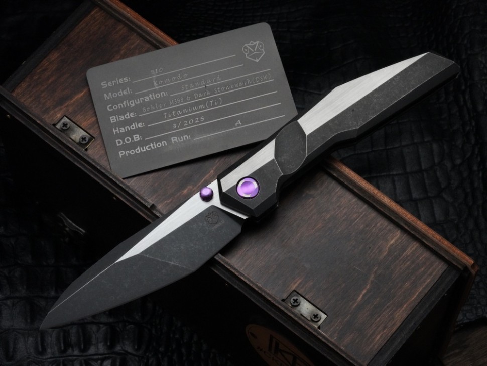Poikilo Blade Komodo w/ Titanium Handles & Two Tone Dark Stonewash M398