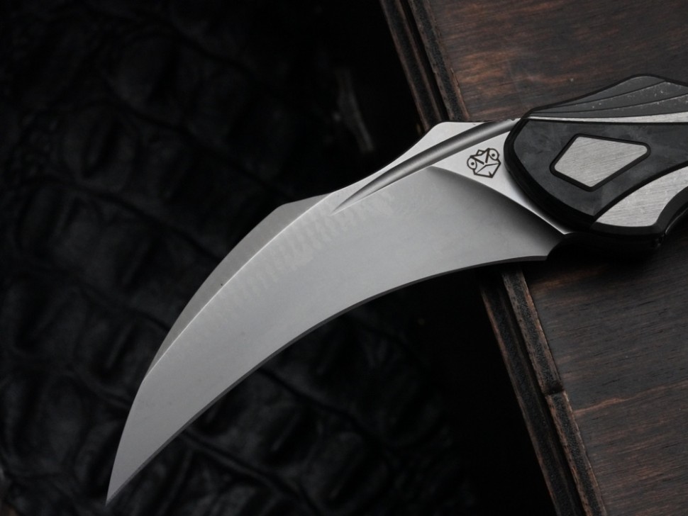 Poikilo Blade Thorny Devil w/ Titanium Black Fat Carbon Inlaid Handles & Pearlescent Stonewash M398