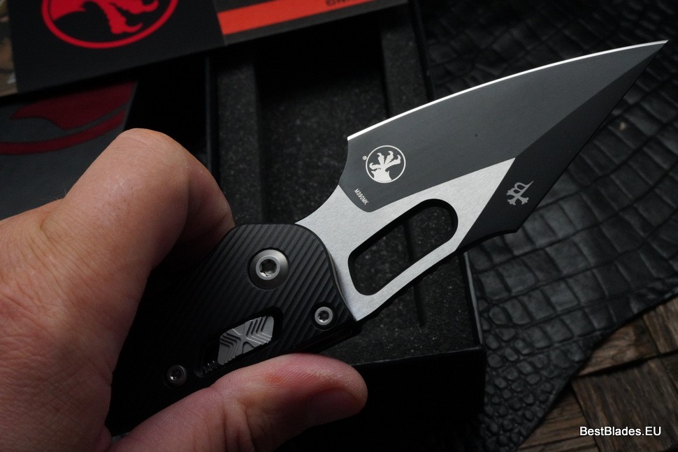 Microtech Knives Manual Stitch RAM LOK Fluted Black Aluminum & Two Tone Black M390MK 169RL-1FL