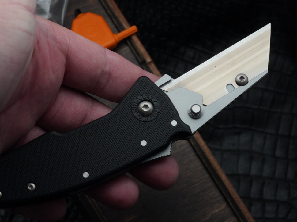 Demko Nano Razor Shark w/ Black GRN Handles & Changeable Razor Blade