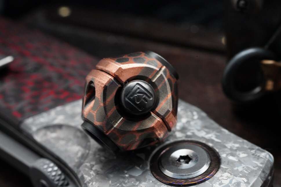 CKF/CPPRHD lanyard bead - THE CORE Superconductor -