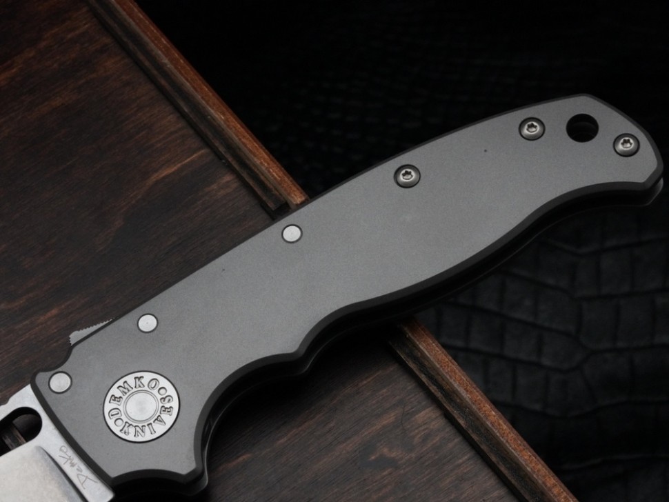Demko AD20.5 3V Slicer Shark w/ Titanium Handles