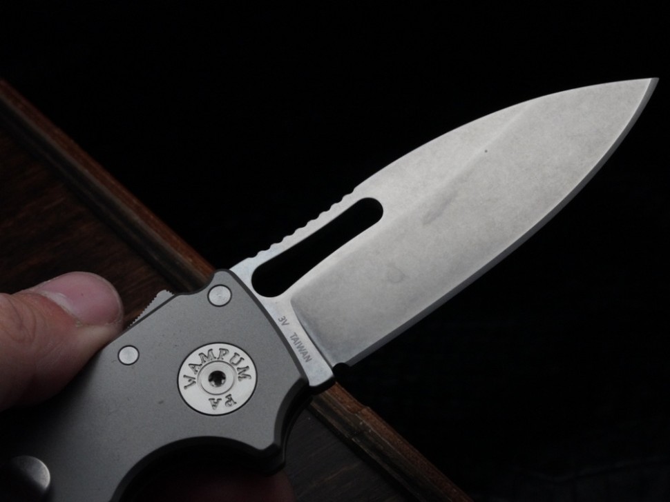 Demko AD20.5 3V Slicer Shark w/ Titanium Handles