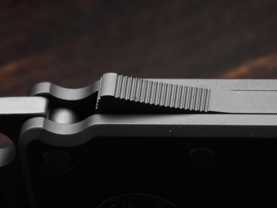 Demko AD20.5 3V Slicer Shark w/ Titanium Handles