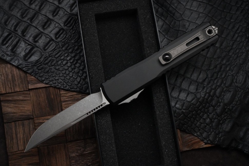 Microtech Ultratech ZBP S/E Apocalyptic M390MK w/ Black Handle 1121-10AP