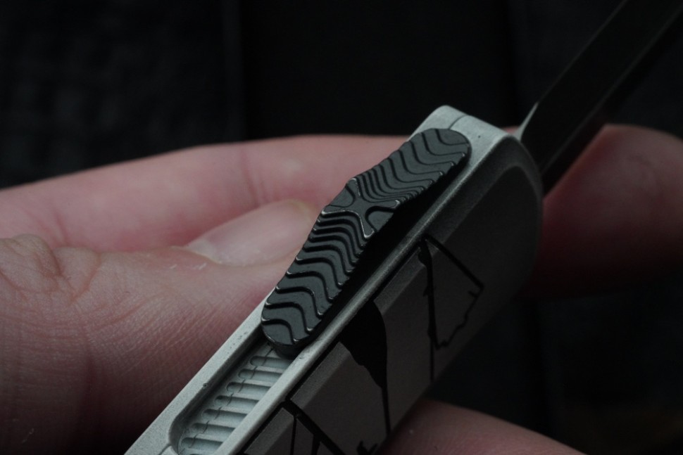 Microtech Knives Mini Hera Mummy Wrap Halloween D/E M390MK Signature Series 1702M-1HWMYS