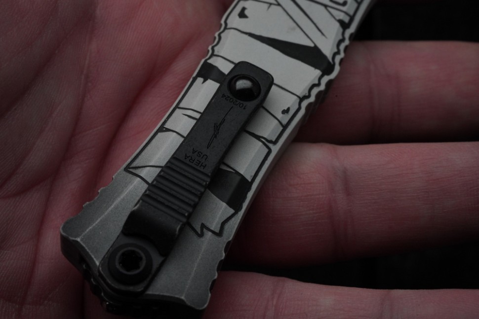 Microtech Knives Mini Hera Mummy Wrap Halloween D/E M390MK Signature Series 1702M-1HWMYS